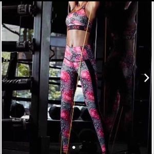 Victoria's Secret Vsx Sport Bra & Leggings set s